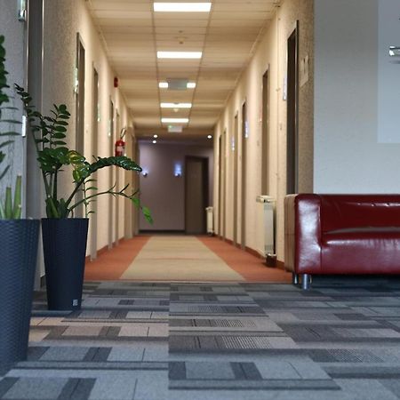 Only 15 Minutes To City Center, Free Secure Parking Budapest Bagian luar foto